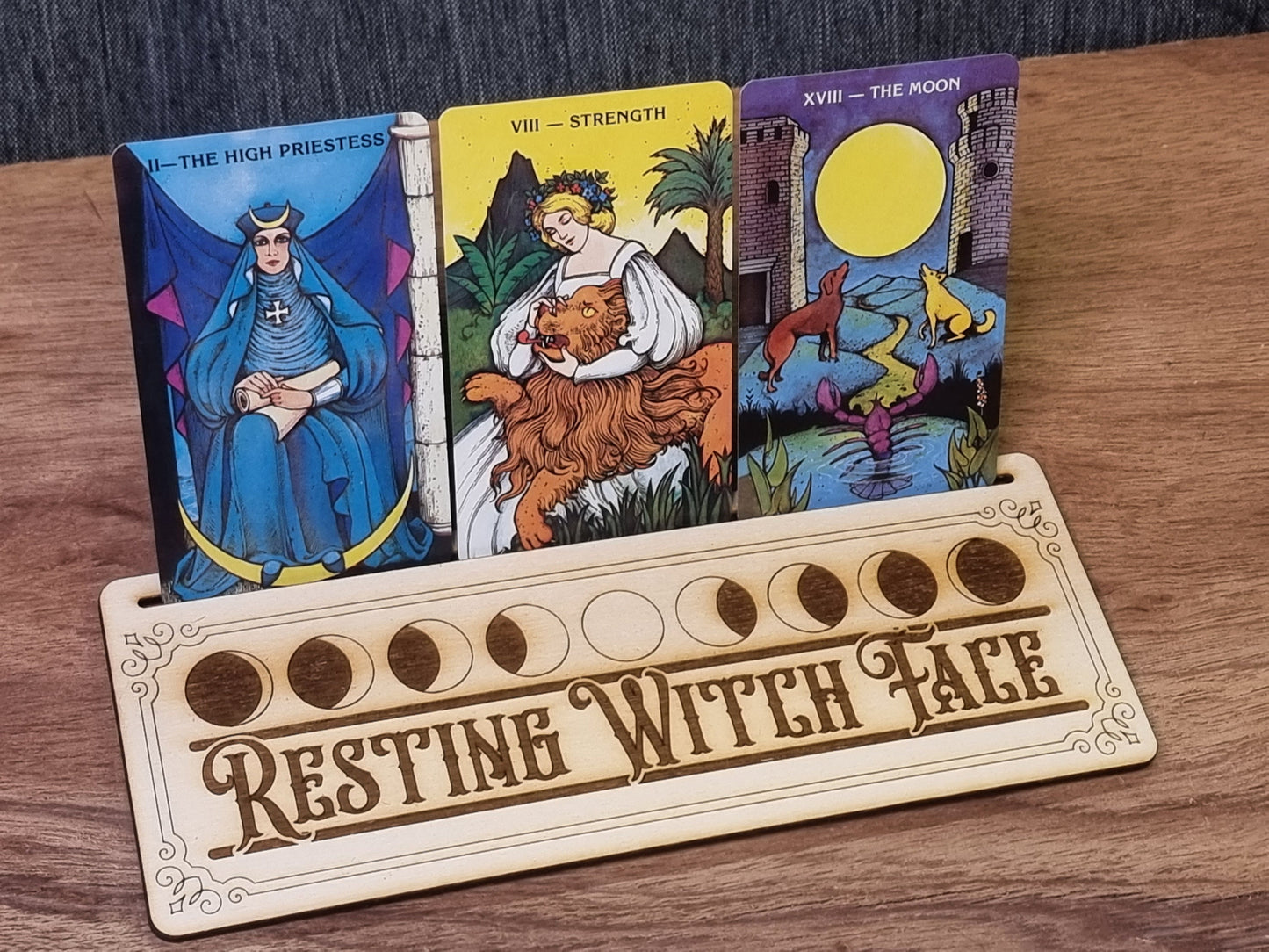 Tarot Card Stand "Resting Witch Face" card holder
